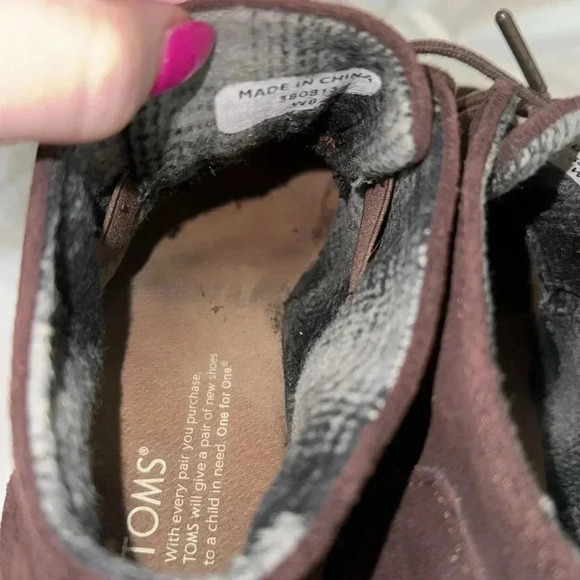 TOMS Suede Desert Wedge Booties Boots Size 8 Preppy Fall Winter Date Night - Picture 11 of 11